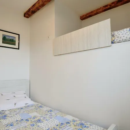 度假居 Hidden Heaven *