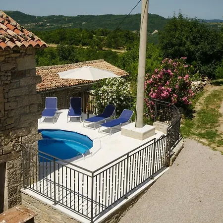 Holiday home Hidden Heaven Buzet